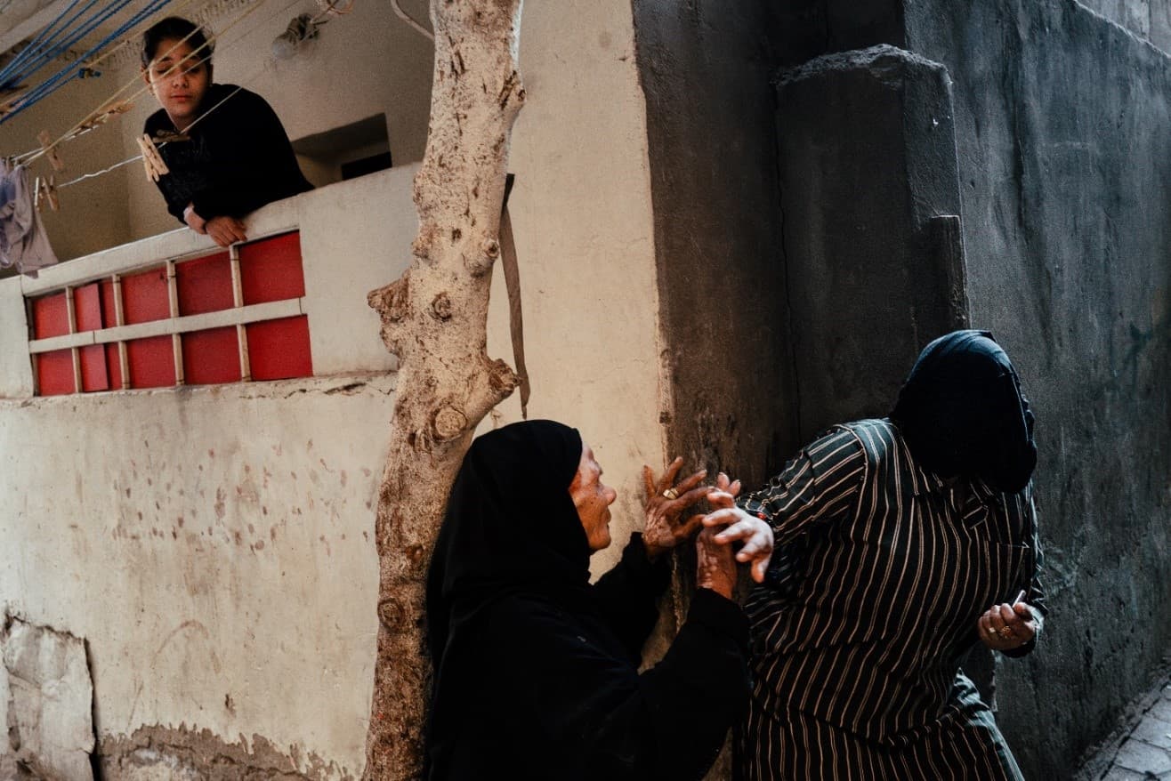 Cairo / A Beautiful Thing Is Never Perfect by Jonathan Jasberg, frame 5 of 9